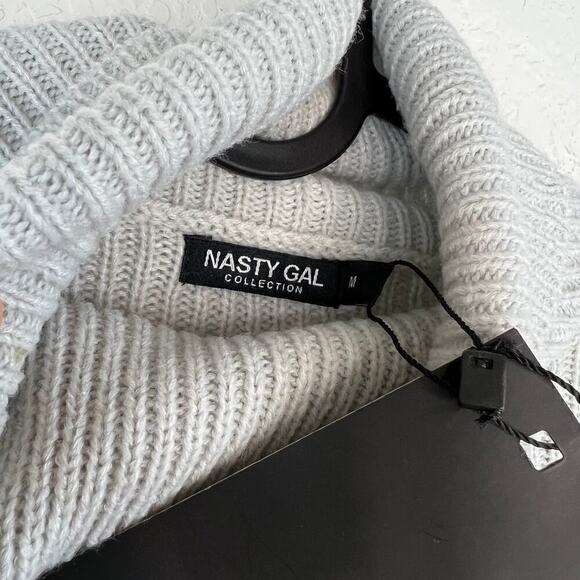 NWT Nasty Gal Roll Neck Puff Sleeve Deep Cuff Jumper in Silver Grey Size Medium - Picture 8 of 8